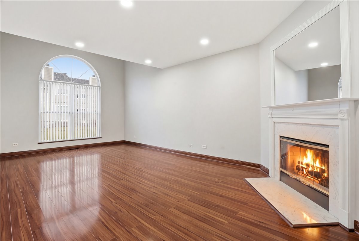 34305 N Homestead Road, Gurnee, IL 60031