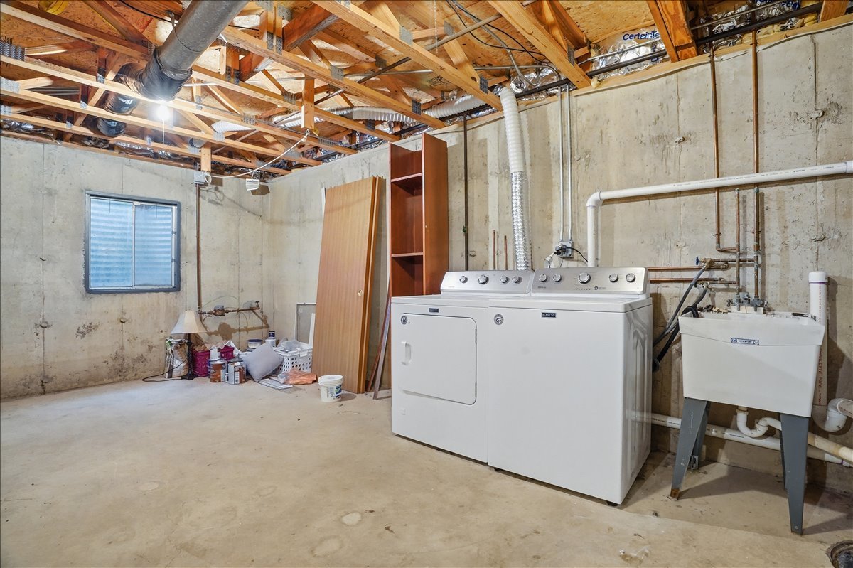 34305 N Homestead Road, Gurnee, IL 60031