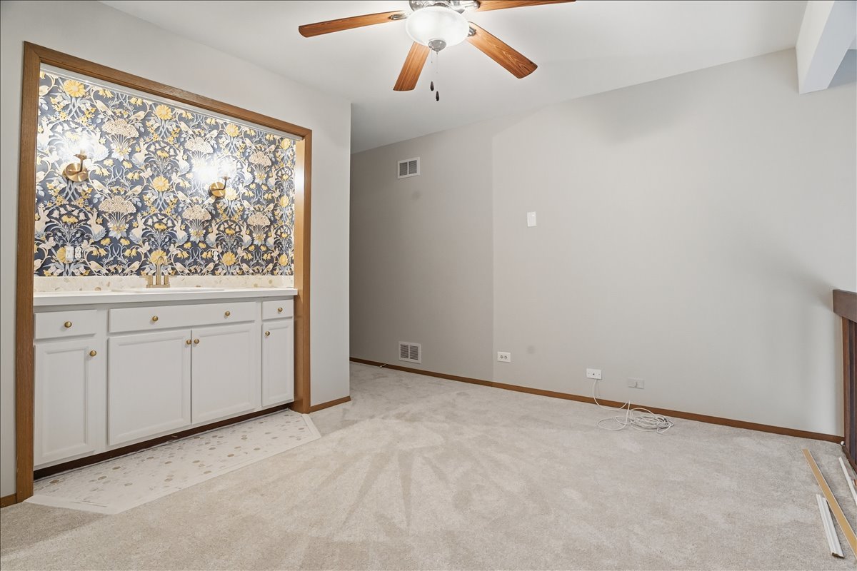 34305 N Homestead Road, Gurnee, IL 60031