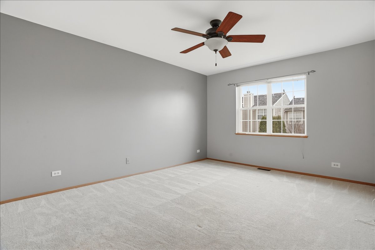 34305 N Homestead Road, Gurnee, IL 60031