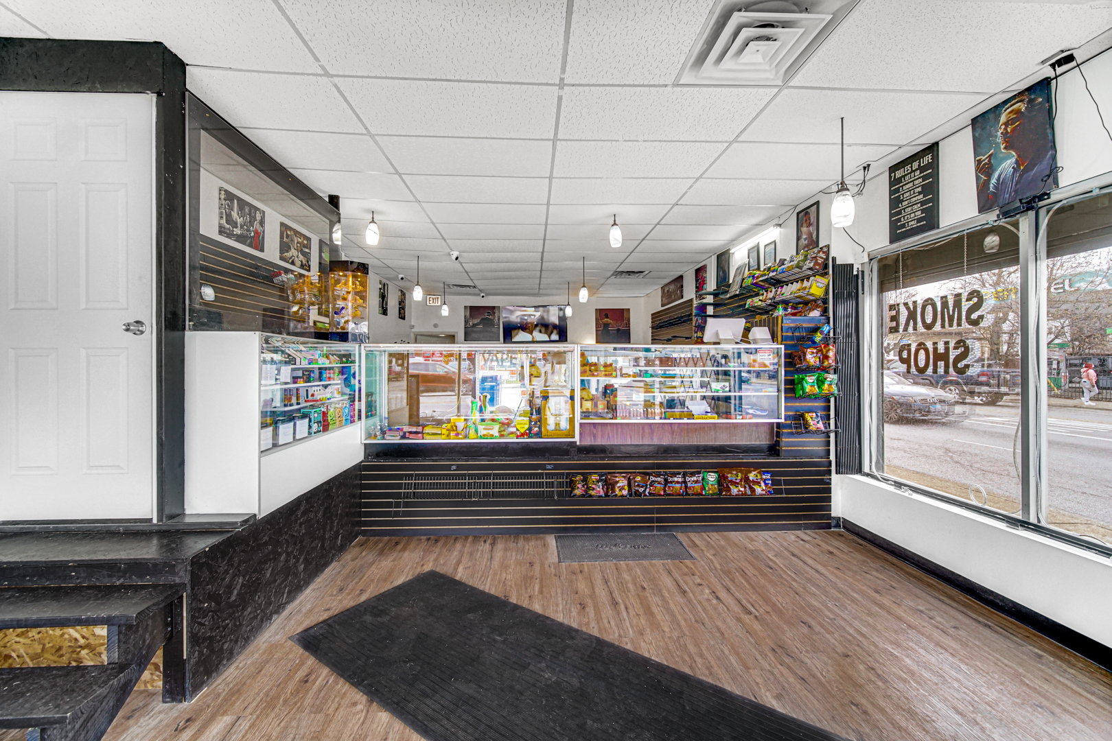 5600 W Division Street, Chicago, IL 60651