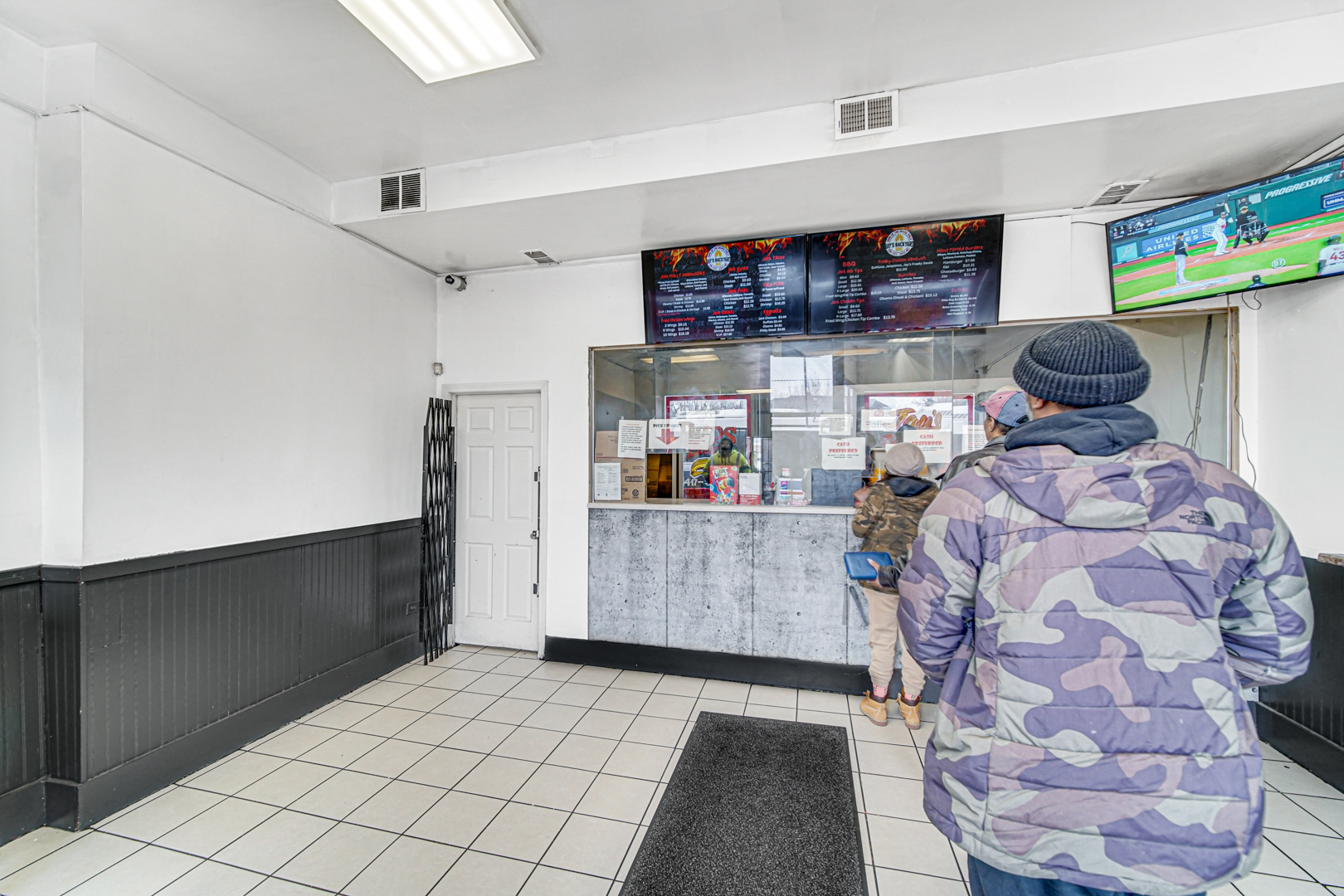 5600 W Division Street, Chicago, IL 60651