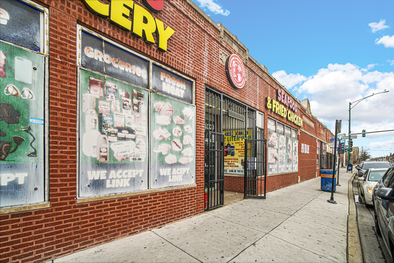 5600 W Division Street, Chicago, IL 60651