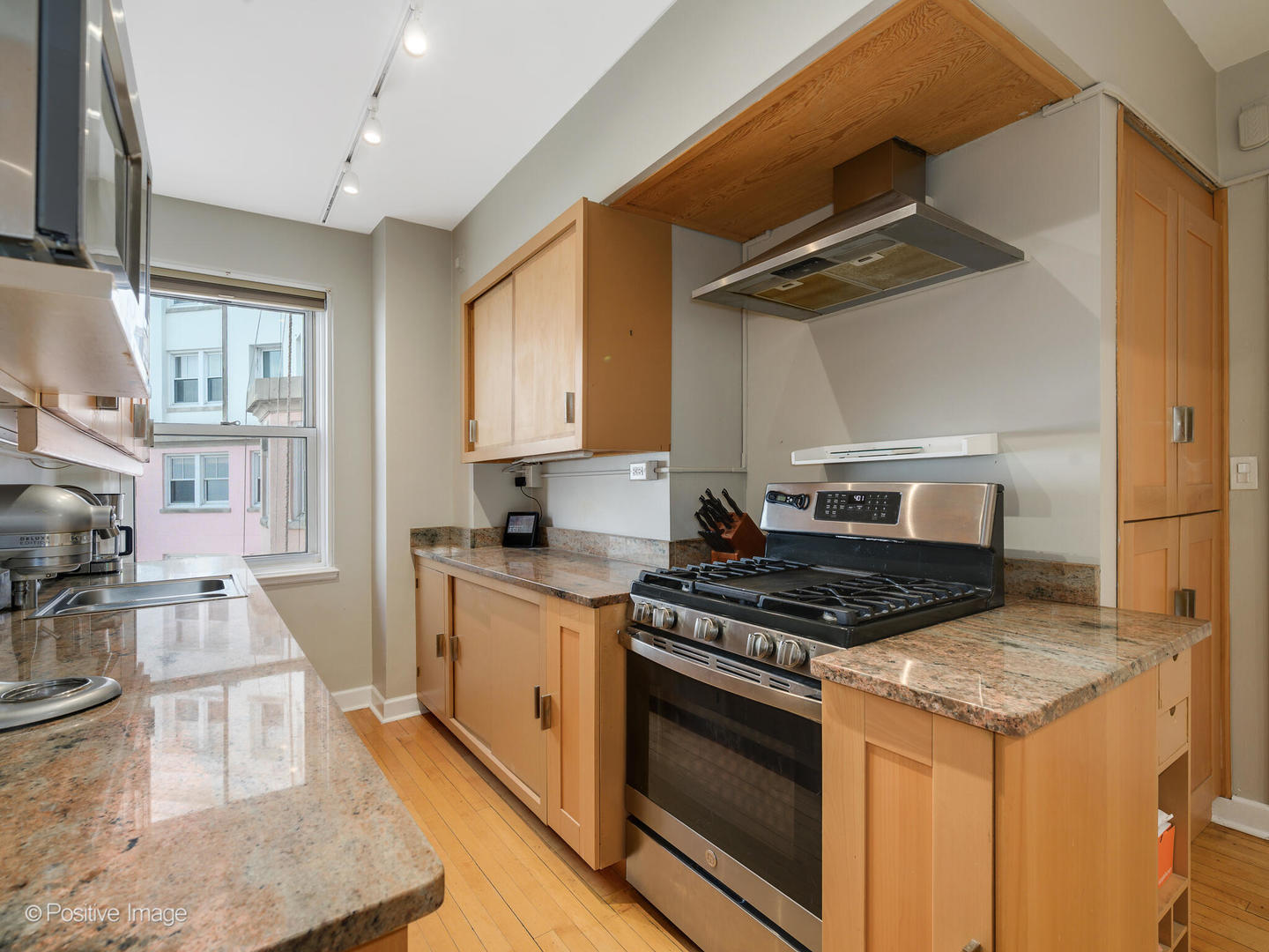 5555 N SHERIDAN Road #1717, Chicago, IL 60640