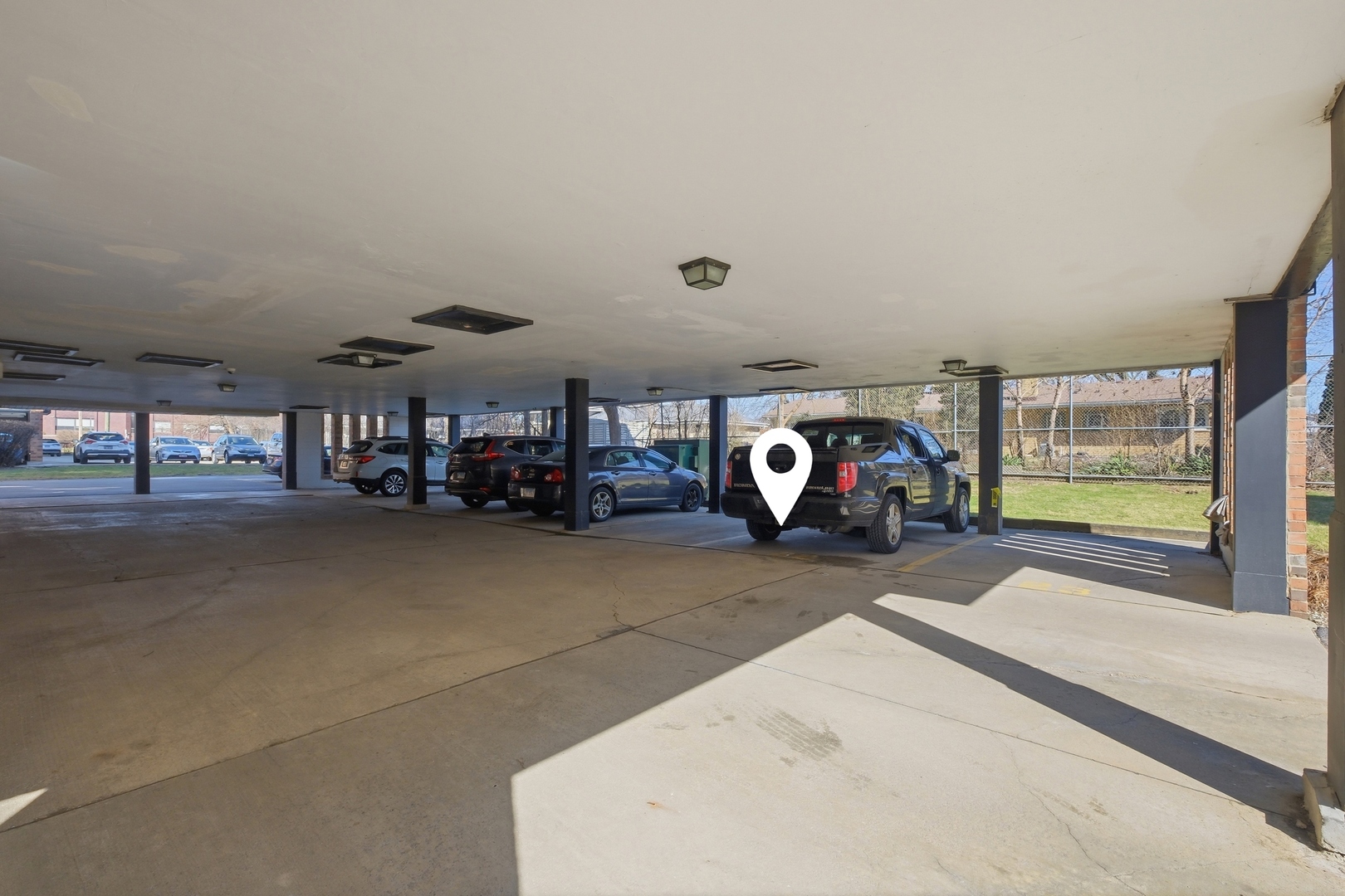 9332 Landings Lane #404, Des Plaines, IL 60016