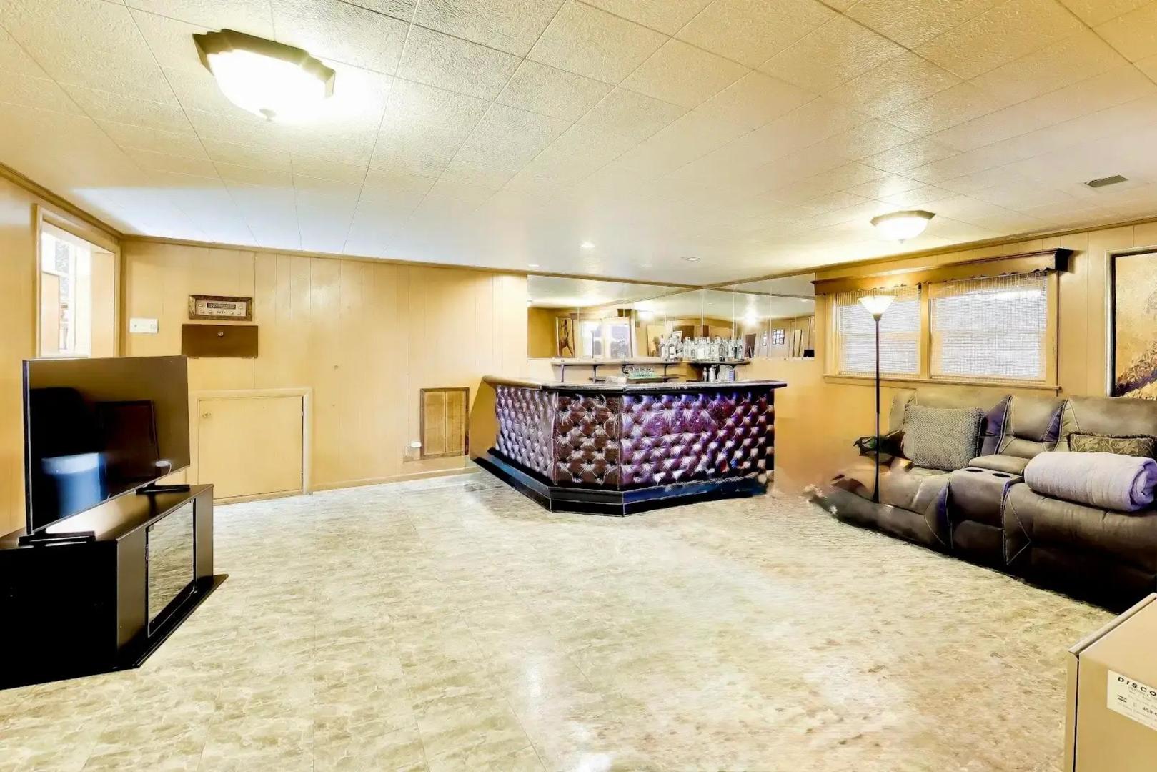 5237 Conrad Street, Skokie, IL 60077