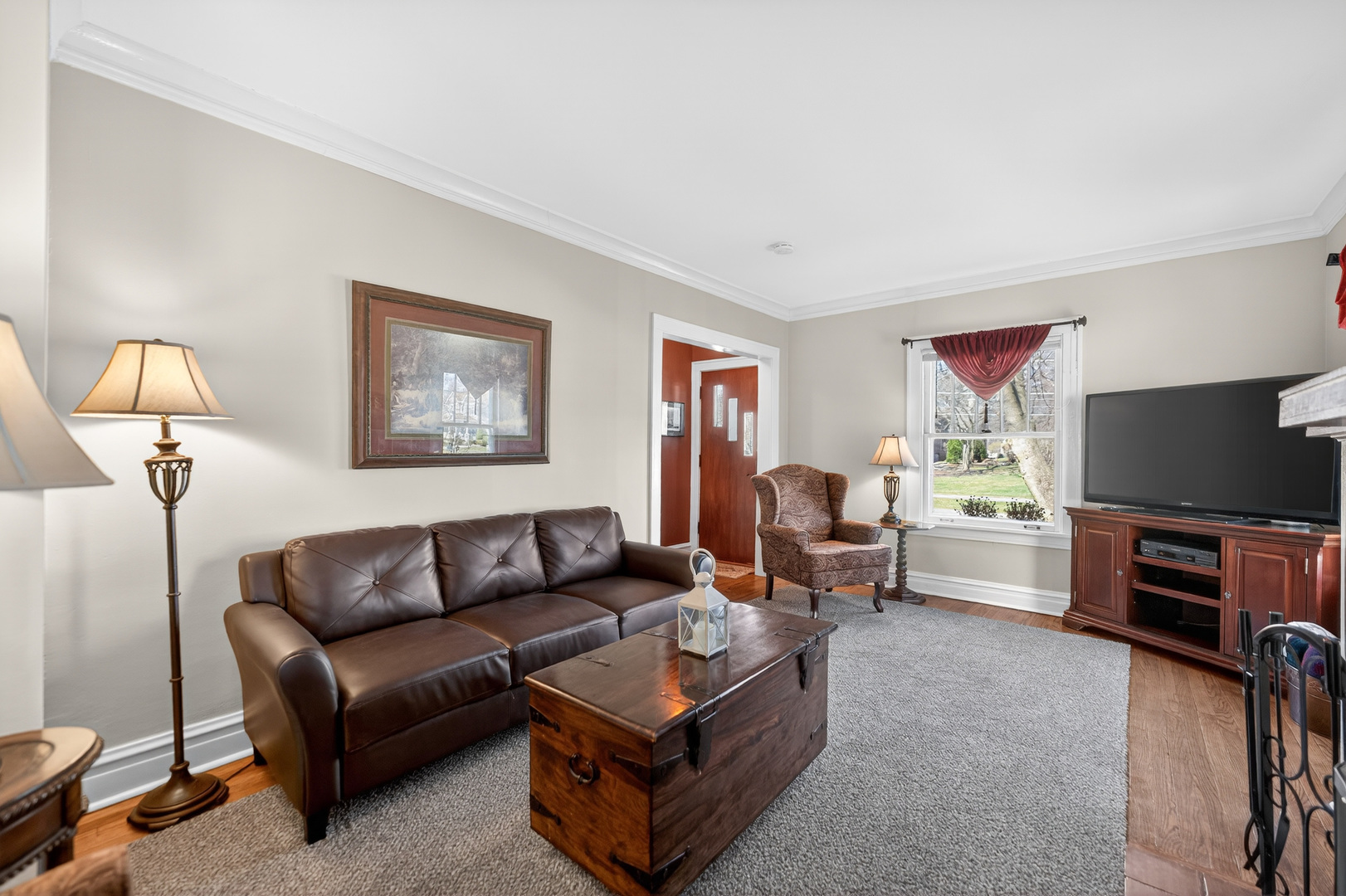 323 Hawthorne Boulevard, Glen Ellyn, IL 60137