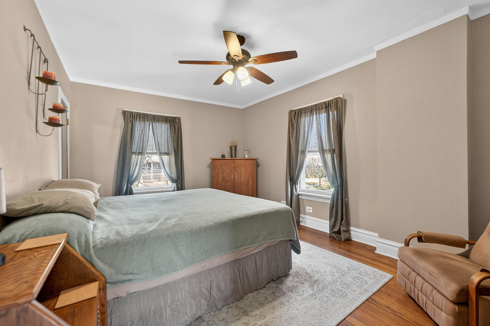 323 Hawthorne Boulevard, Glen Ellyn, IL 60137