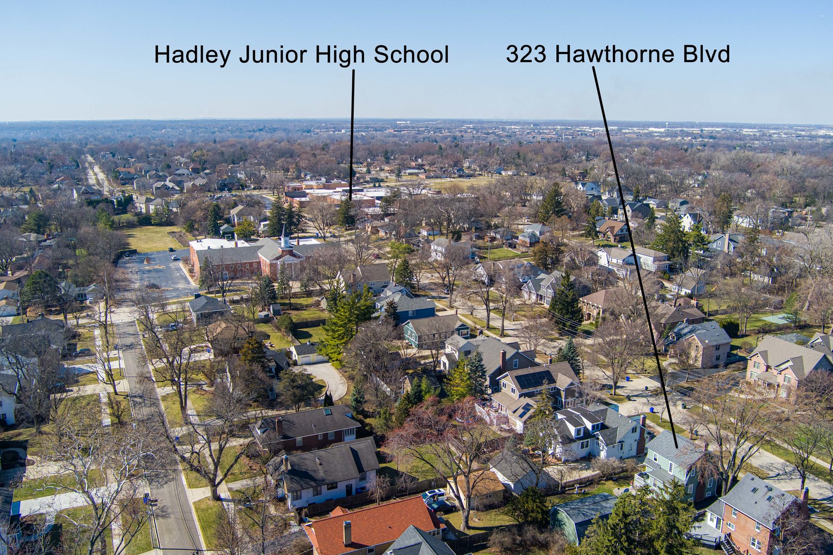 323 Hawthorne Boulevard, Glen Ellyn, IL 60137