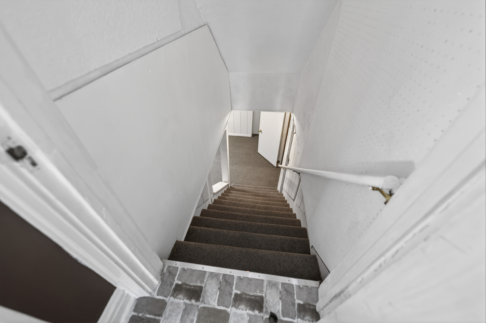 323 Hawthorne Boulevard, Glen Ellyn, IL 60137