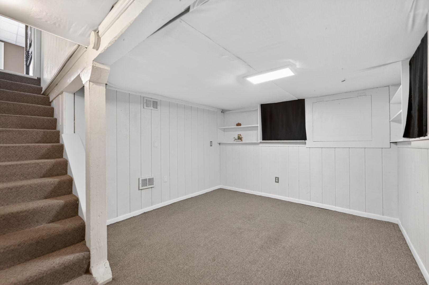 323 Hawthorne Boulevard, Glen Ellyn, IL 60137