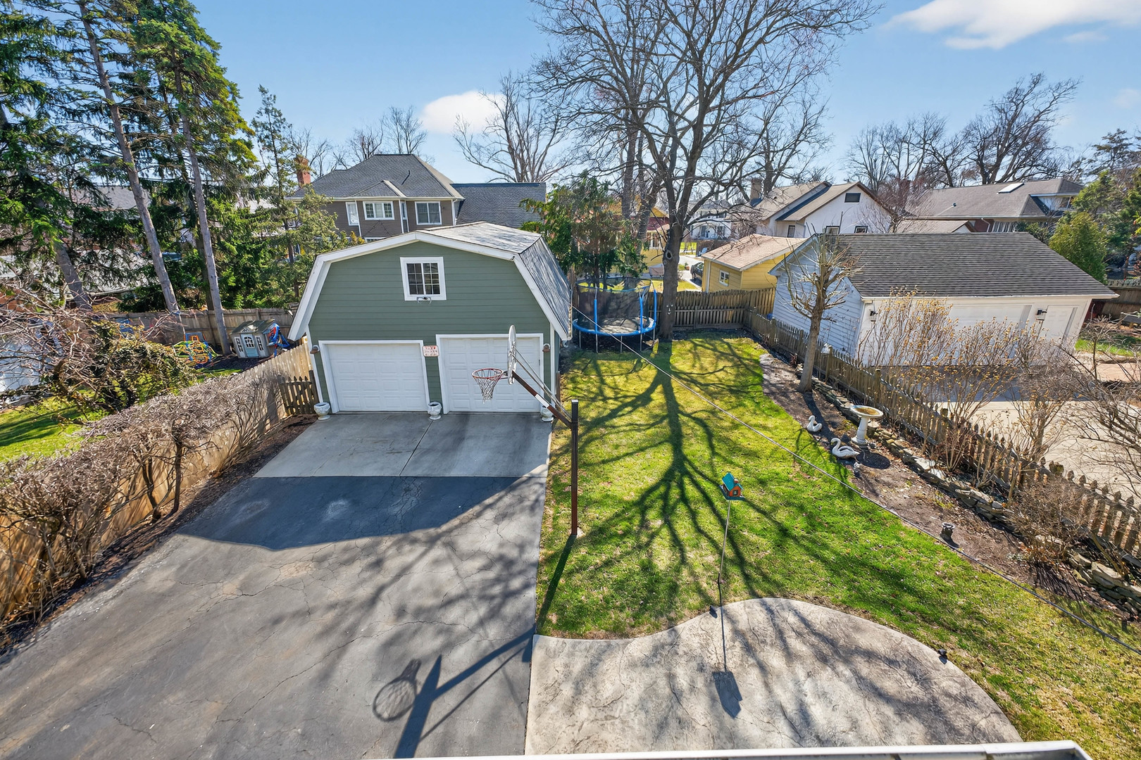 323 Hawthorne Boulevard, Glen Ellyn, IL 60137