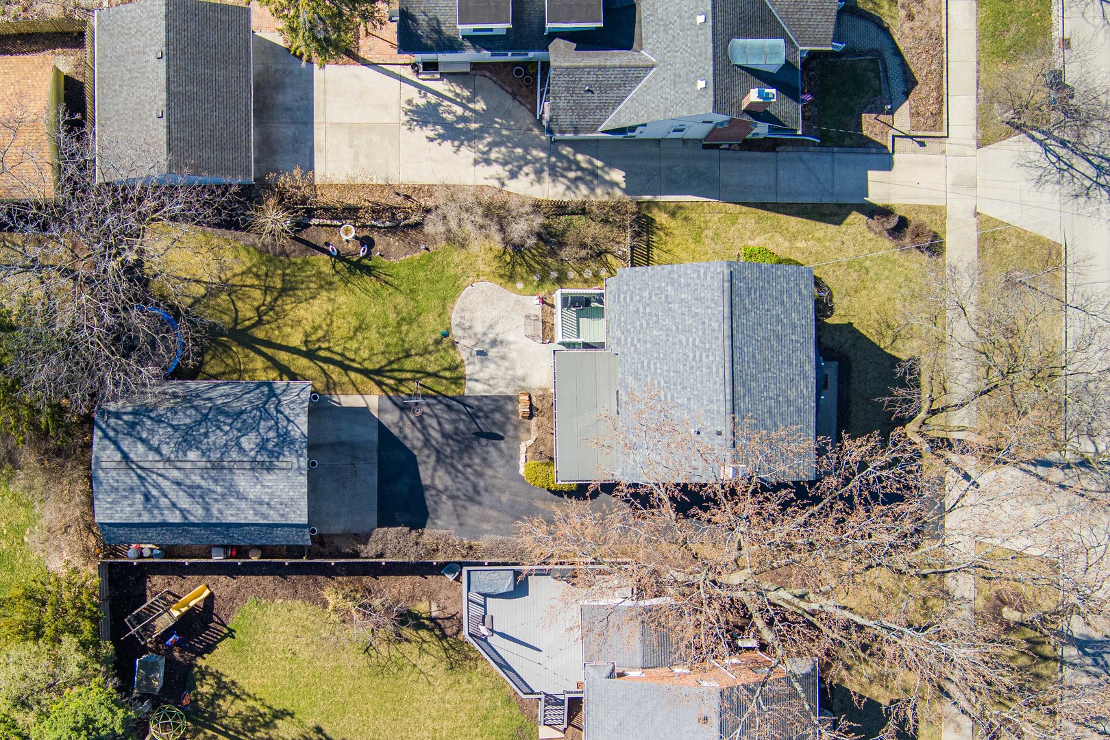 323 Hawthorne Boulevard, Glen Ellyn, IL 60137