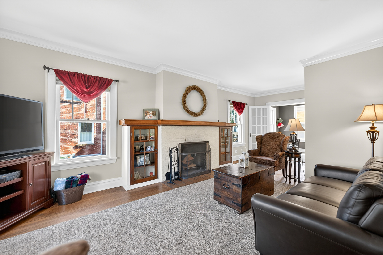 323 Hawthorne Boulevard, Glen Ellyn, IL 60137