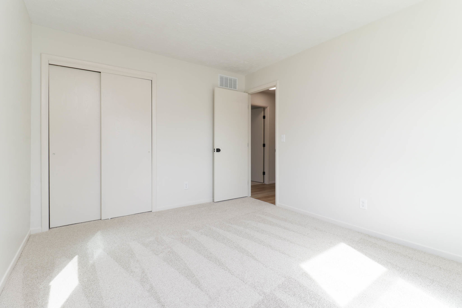 4 Carraway Court, Bloomington, IL 61704