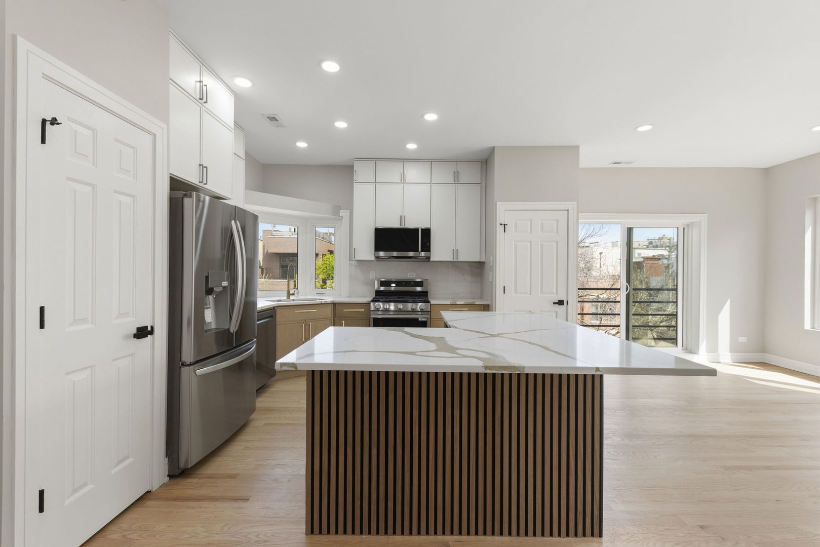 1016 N Marshfield Street #3, Chicago, IL 60622