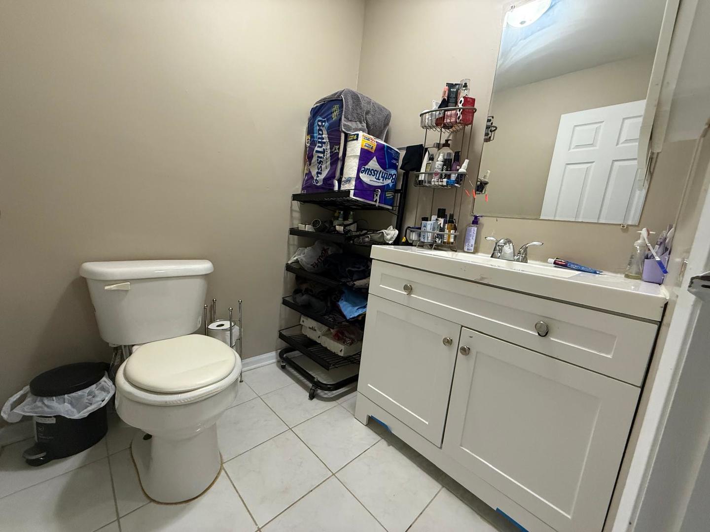 139 W Elk Trail #239, Carol Stream, IL 60188