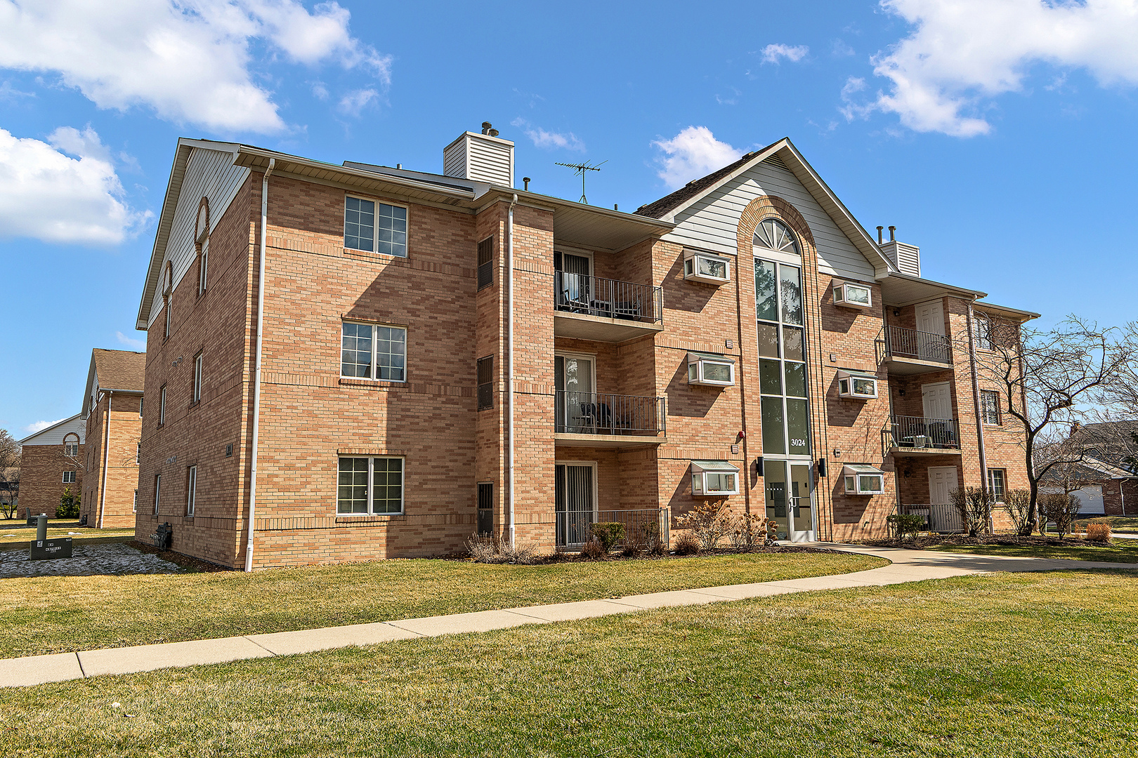 3024 Matthew Lane #C-2, Homewood, IL 60430