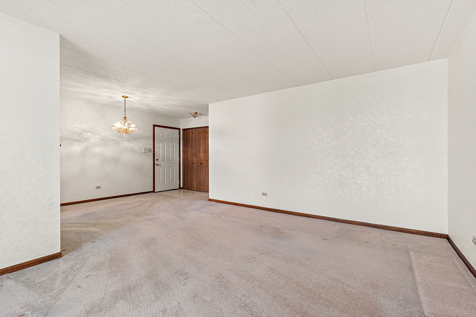 3024 Matthew Lane #C-2, Homewood, IL 60430