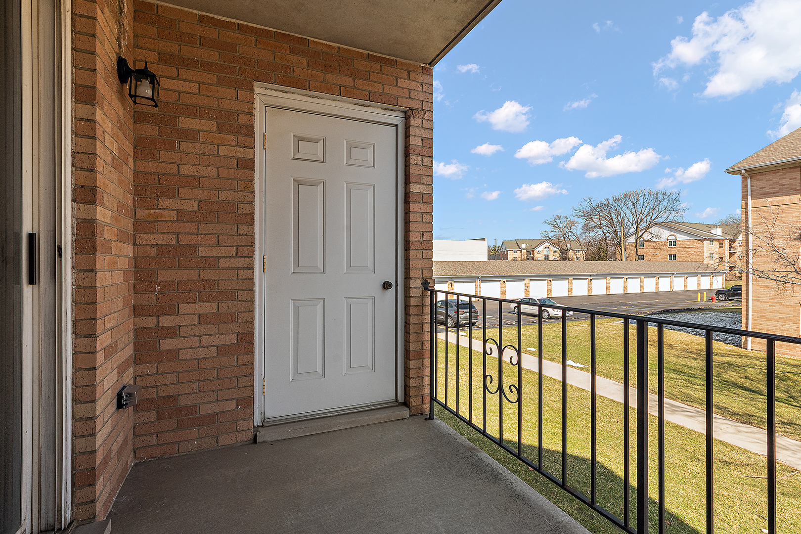 3024 Matthew Lane #C-2, Homewood, IL 60430