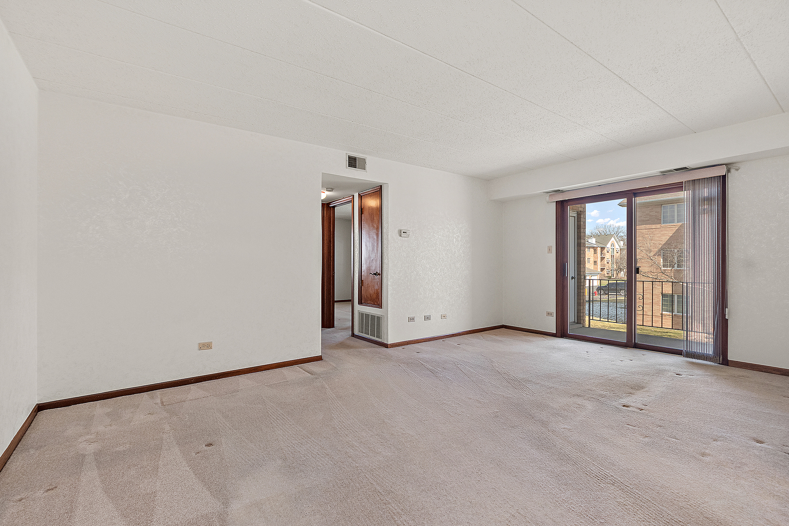 3024 Matthew Lane #C-2, Homewood, IL 60430