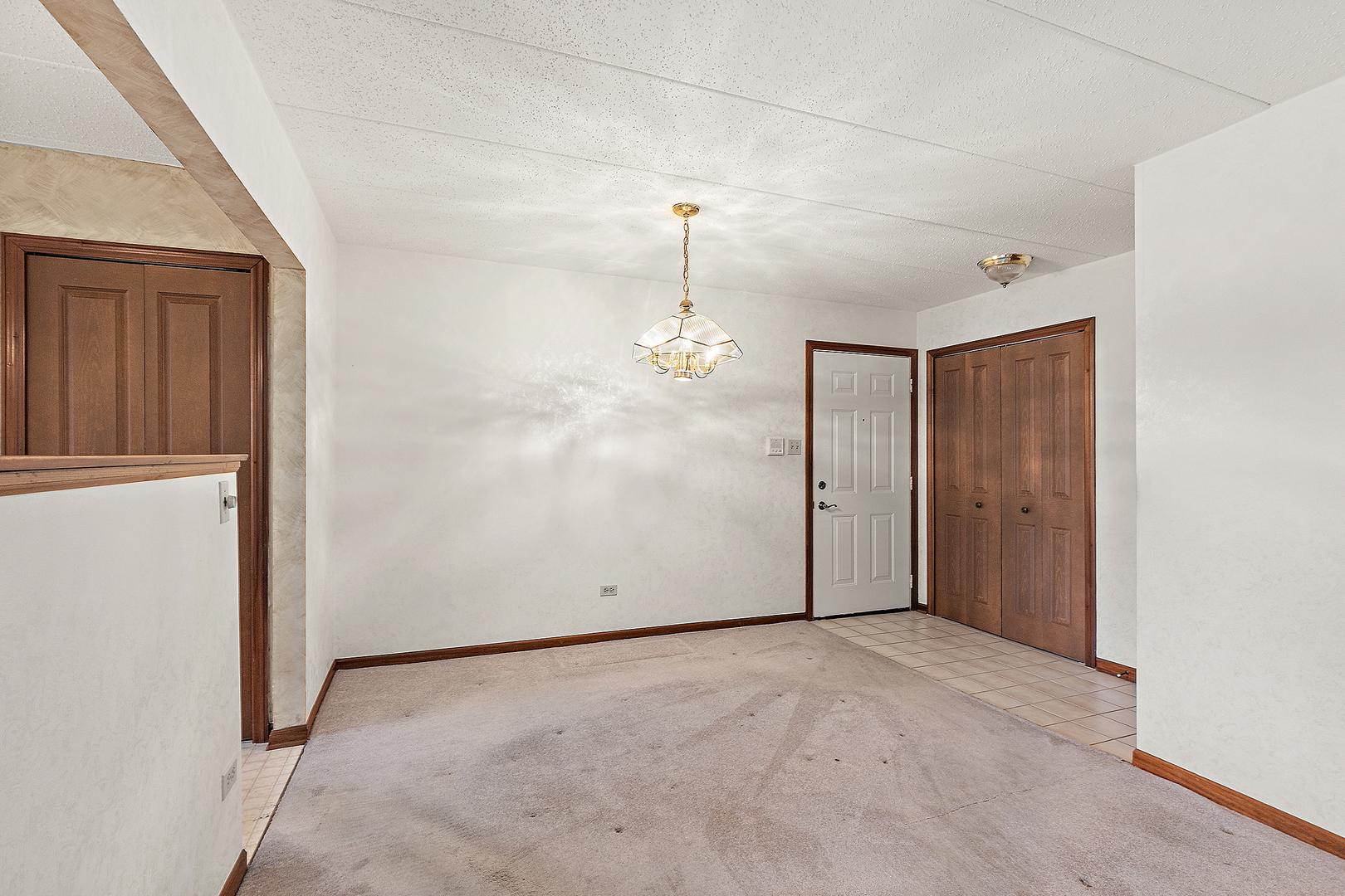 3024 Matthew Lane #C-2, Homewood, IL 60430