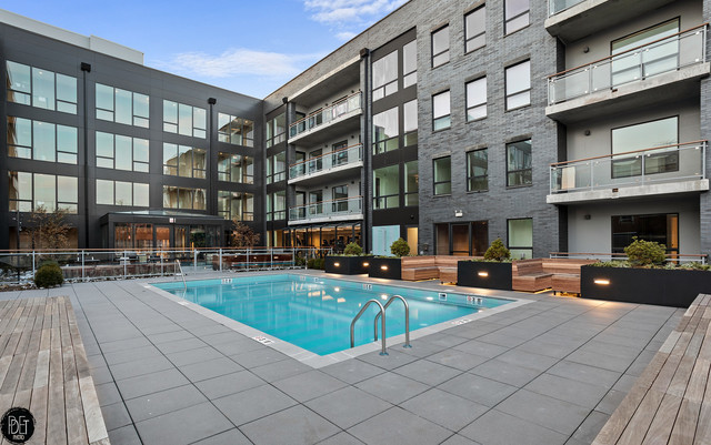 2643 N HERMITAGE Avenue #202, Chicago, IL 60614