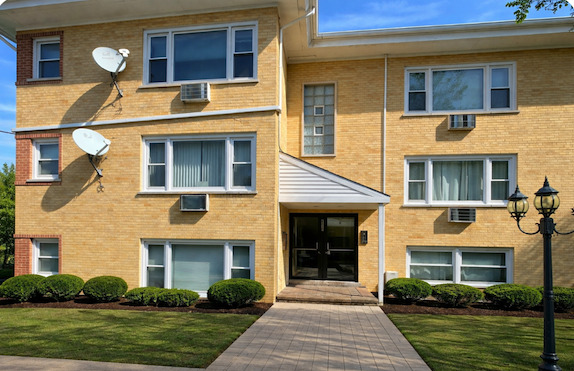 6630 W 95th Street #3D, Oak Lawn, IL 60453