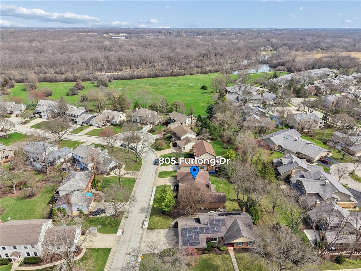 805 Furlong Drive, Libertyville, IL 60048