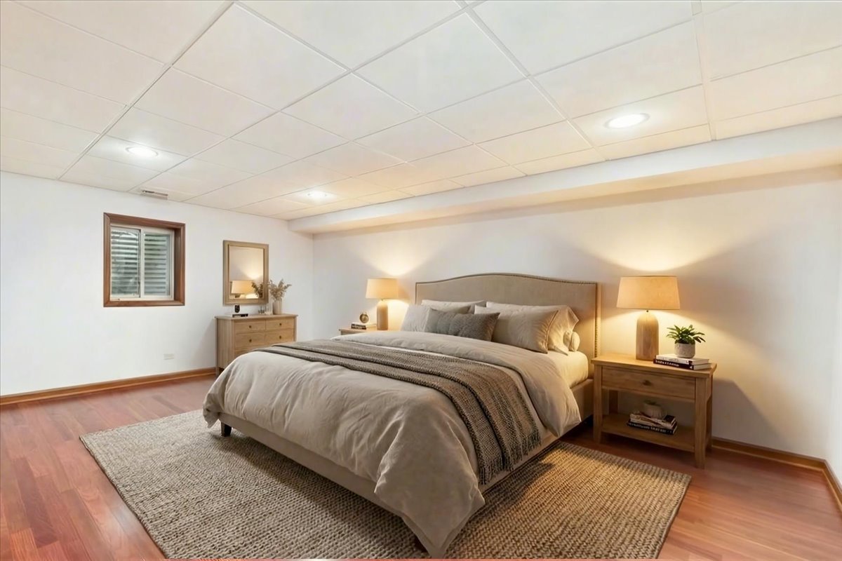 805 Furlong Drive, Libertyville, IL 60048