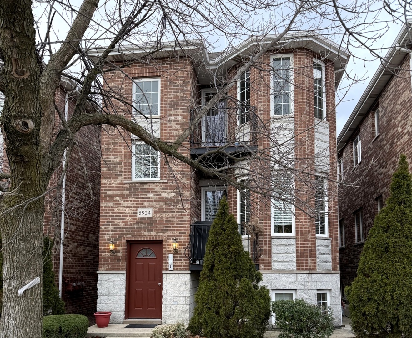 5924 N Milwaukee Avenue #3, Chicago, IL 60646