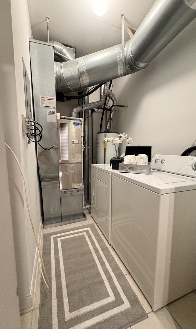 5924 N Milwaukee Avenue #3, Chicago, IL 60646