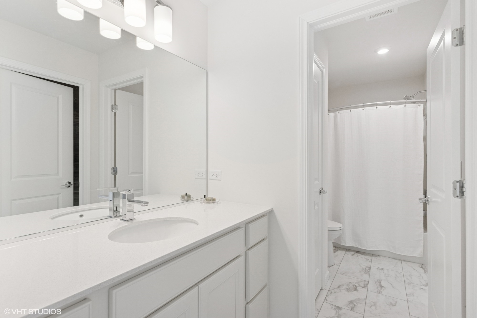 12906 S Sydney Circle, Plainfield, IL 60585