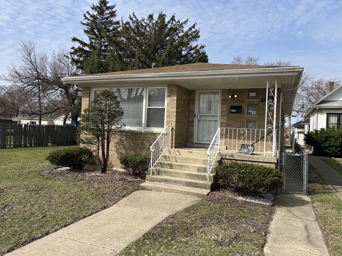 12326 S Racine Avenue, Calumet Park, IL 60827
