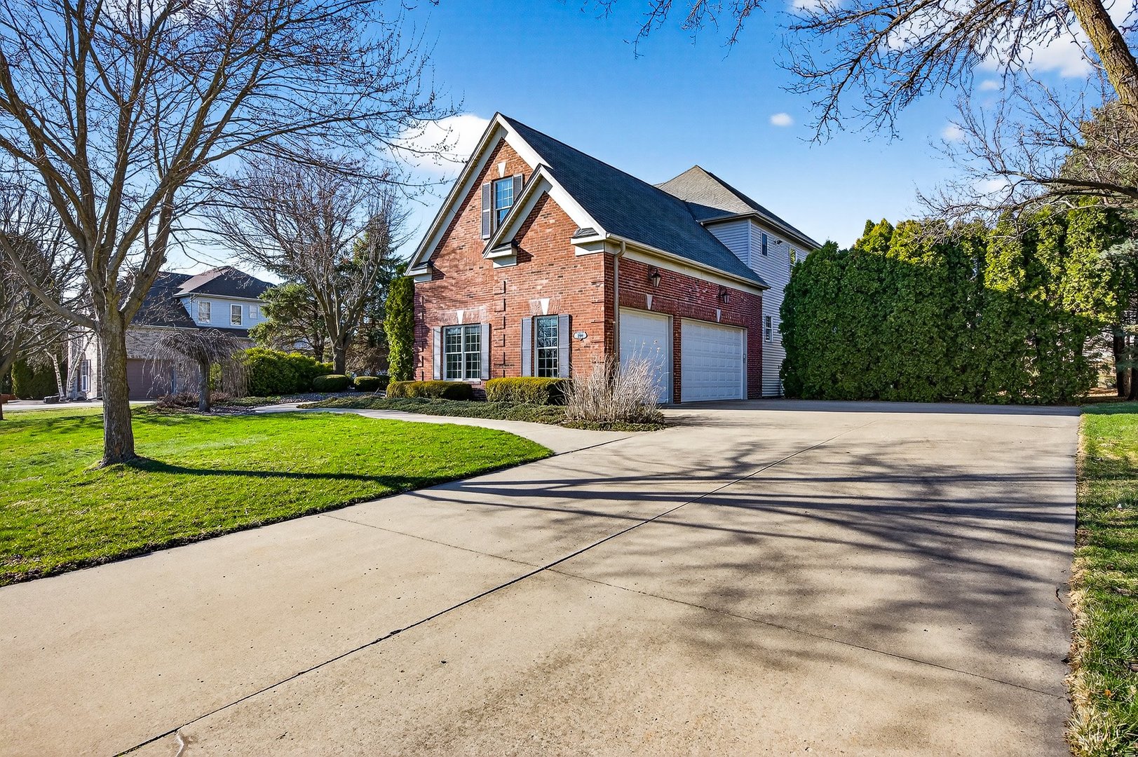 Bloomington, IL 61704