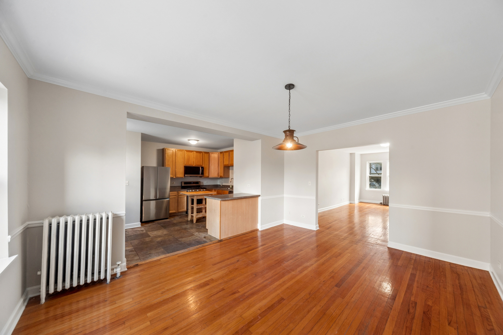 2002 W Estes Avenue #1, Chicago, IL 60645