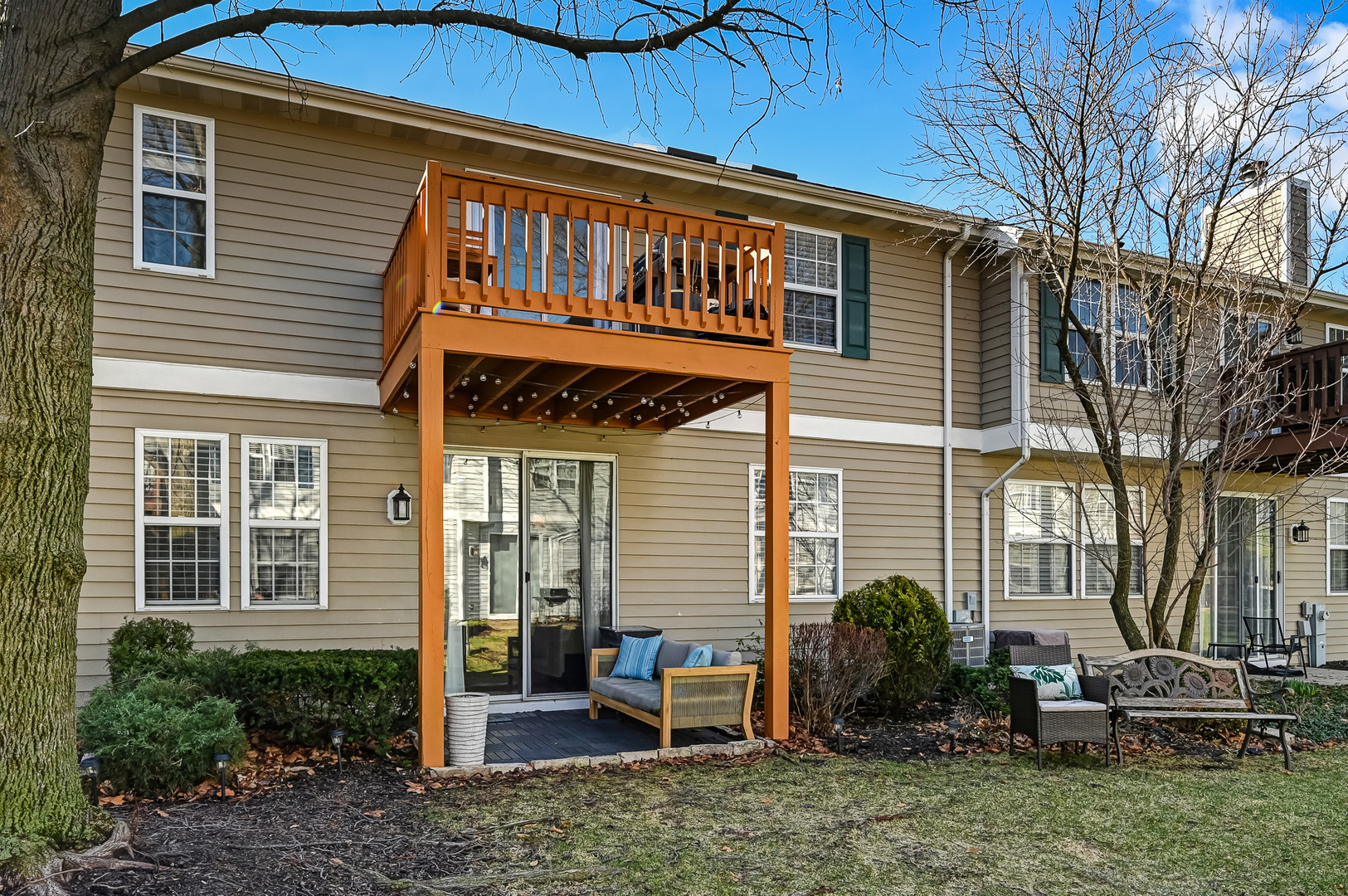 262 Waverly Court, Willowbrook, IL 60527