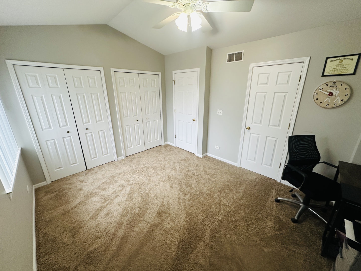 419 Lakeview Circle, Bolingbrook, IL 60440