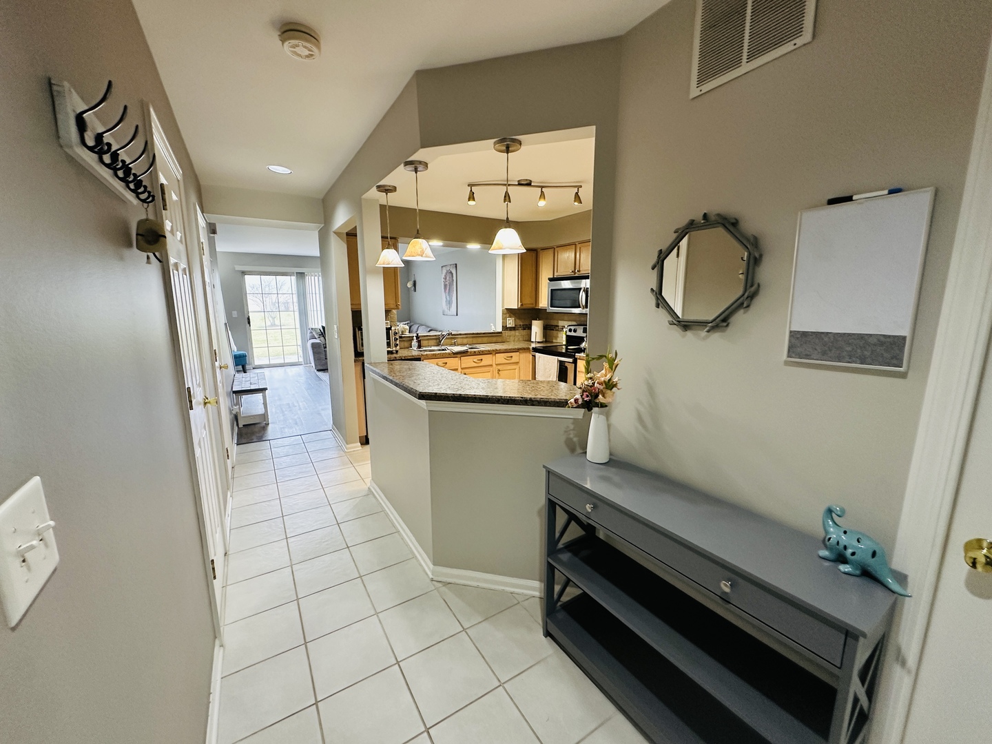 419 Lakeview Circle, Bolingbrook, IL 60440