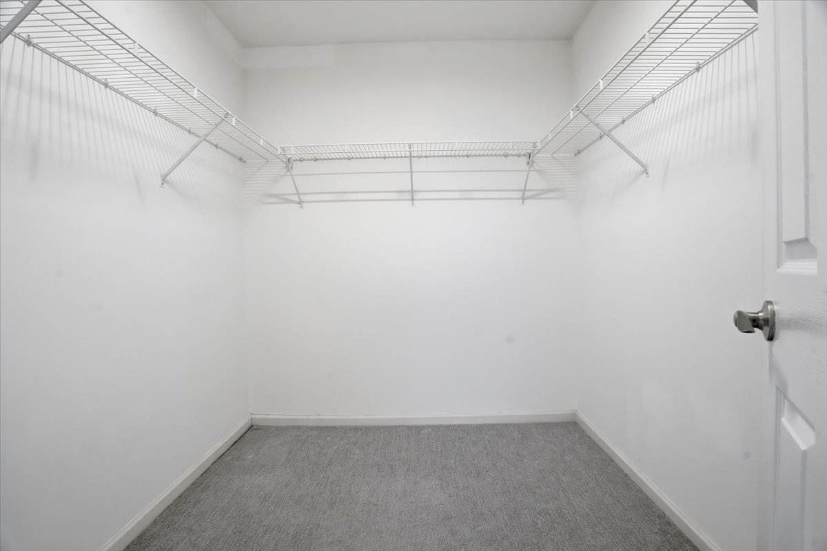 2289 N Aster Court, Round Lake Beach, IL 60073