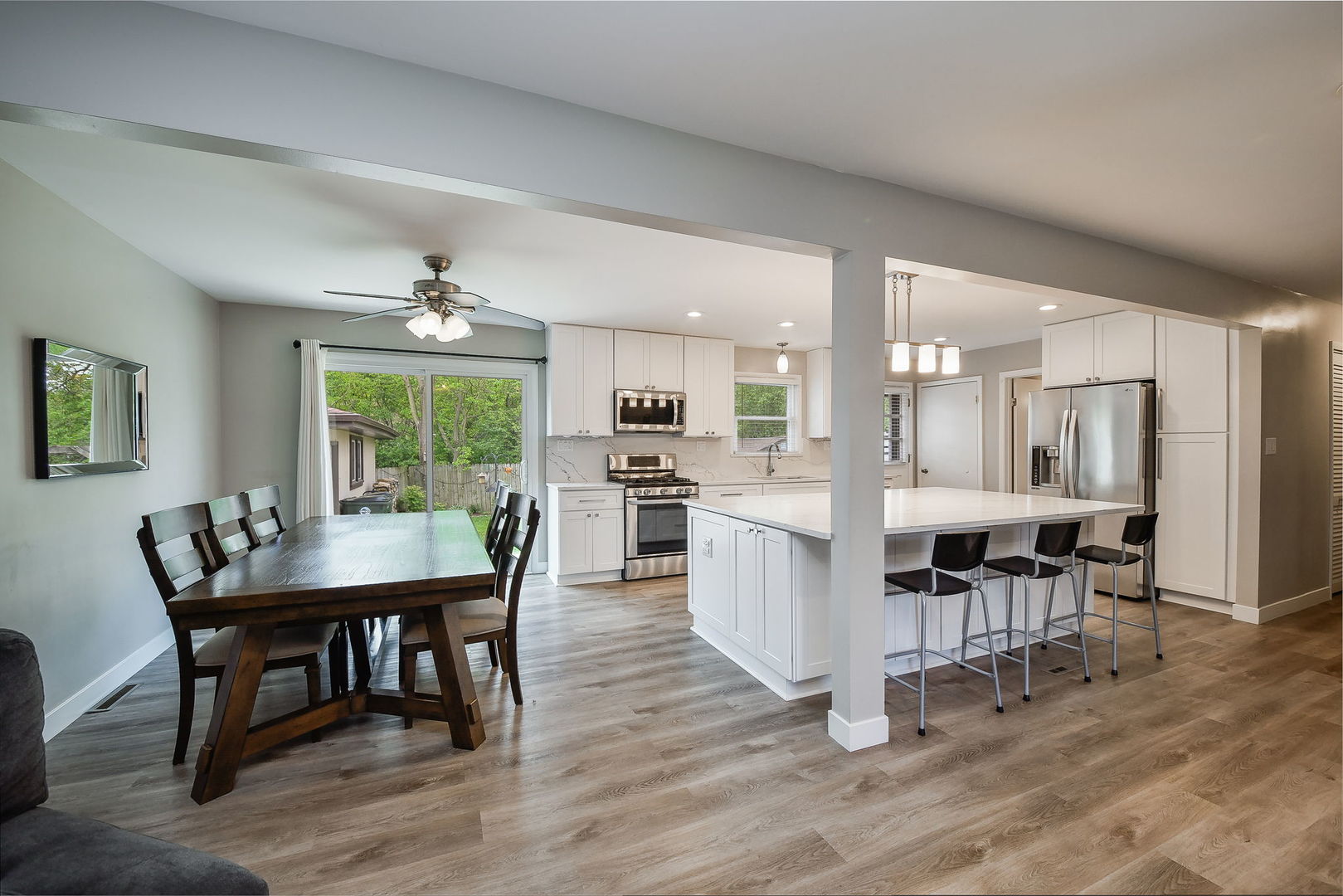 7604 Eleanor Place, Willowbrook, IL 60527