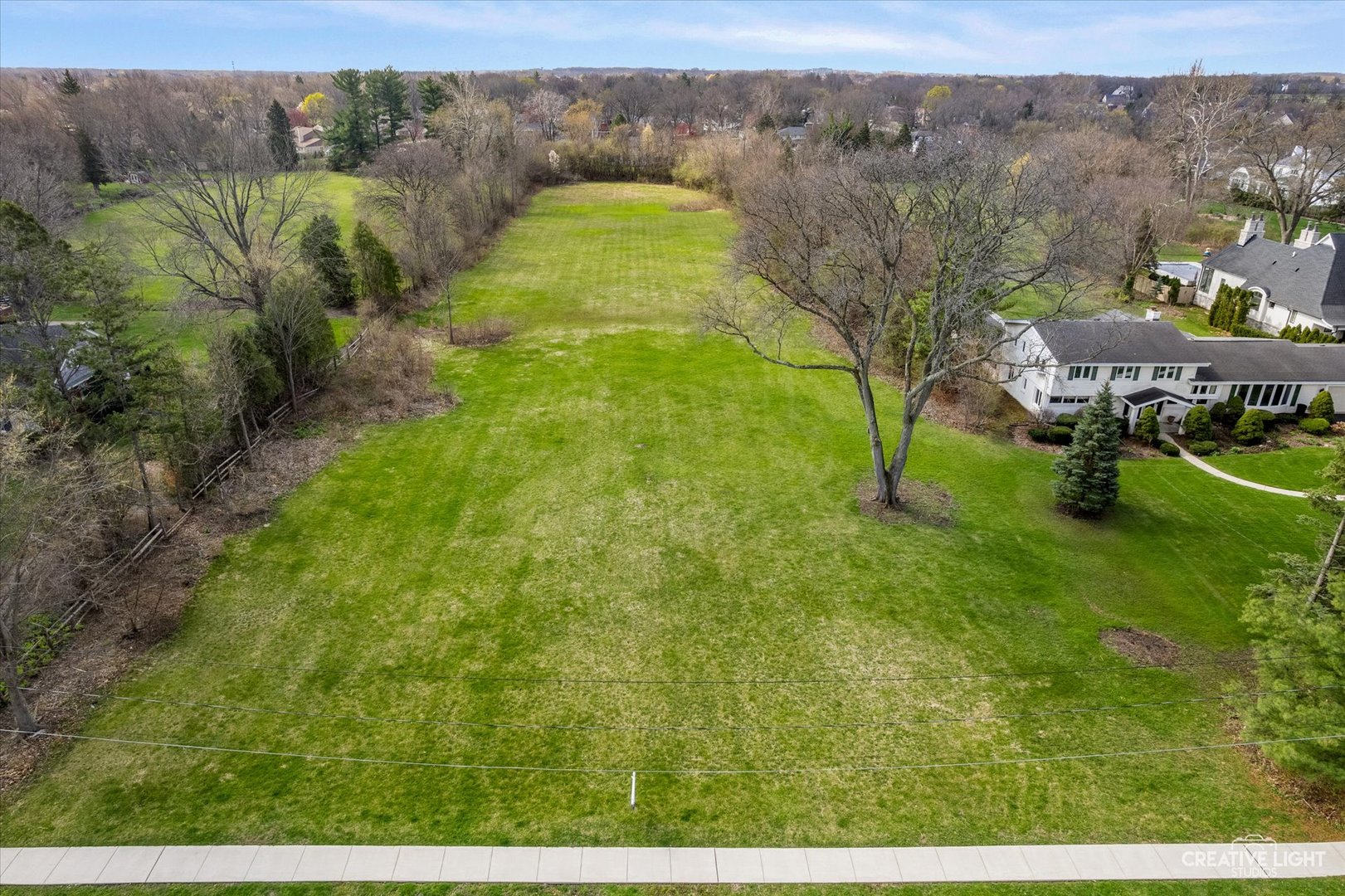 110 E Farnham Lane, Wheaton, IL 60189