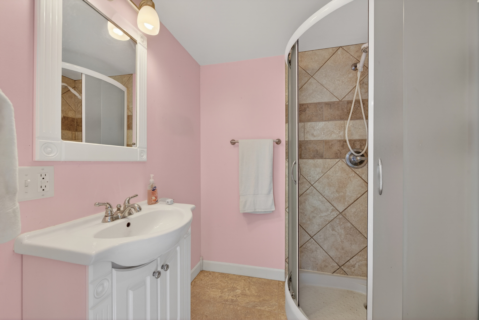 22347 S RIVER Road, Shorewood, IL 60404