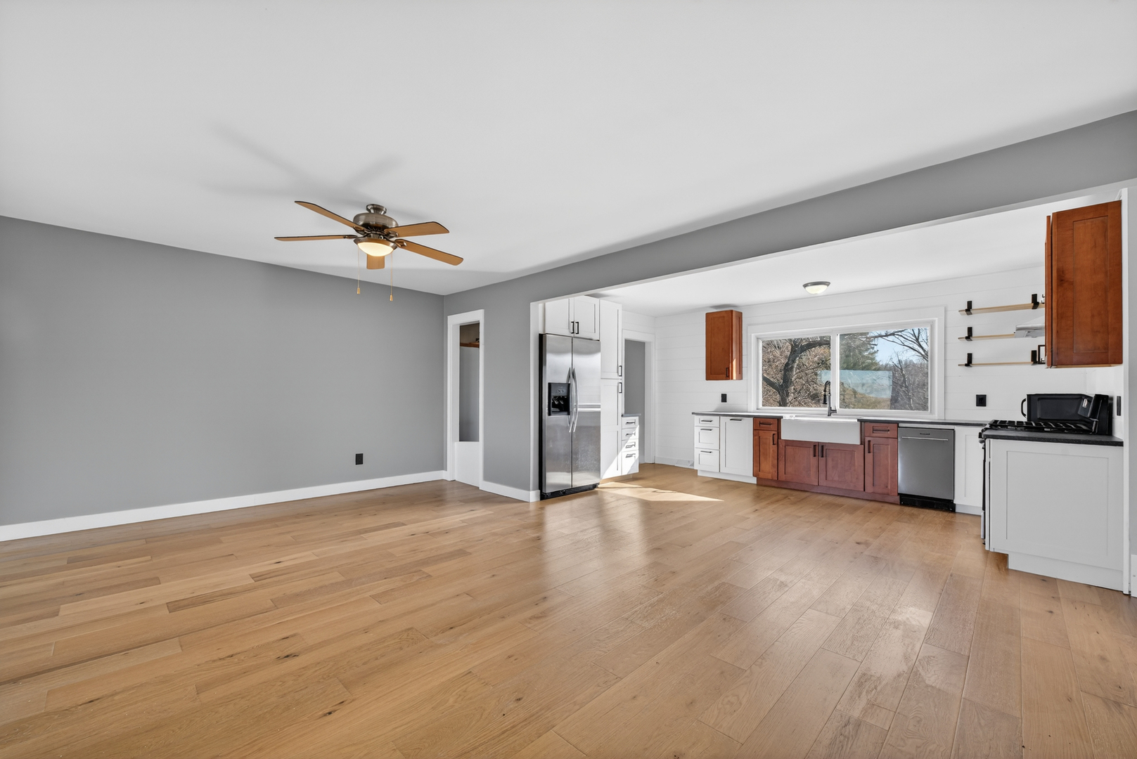 22347 S RIVER Road, Shorewood, IL 60404