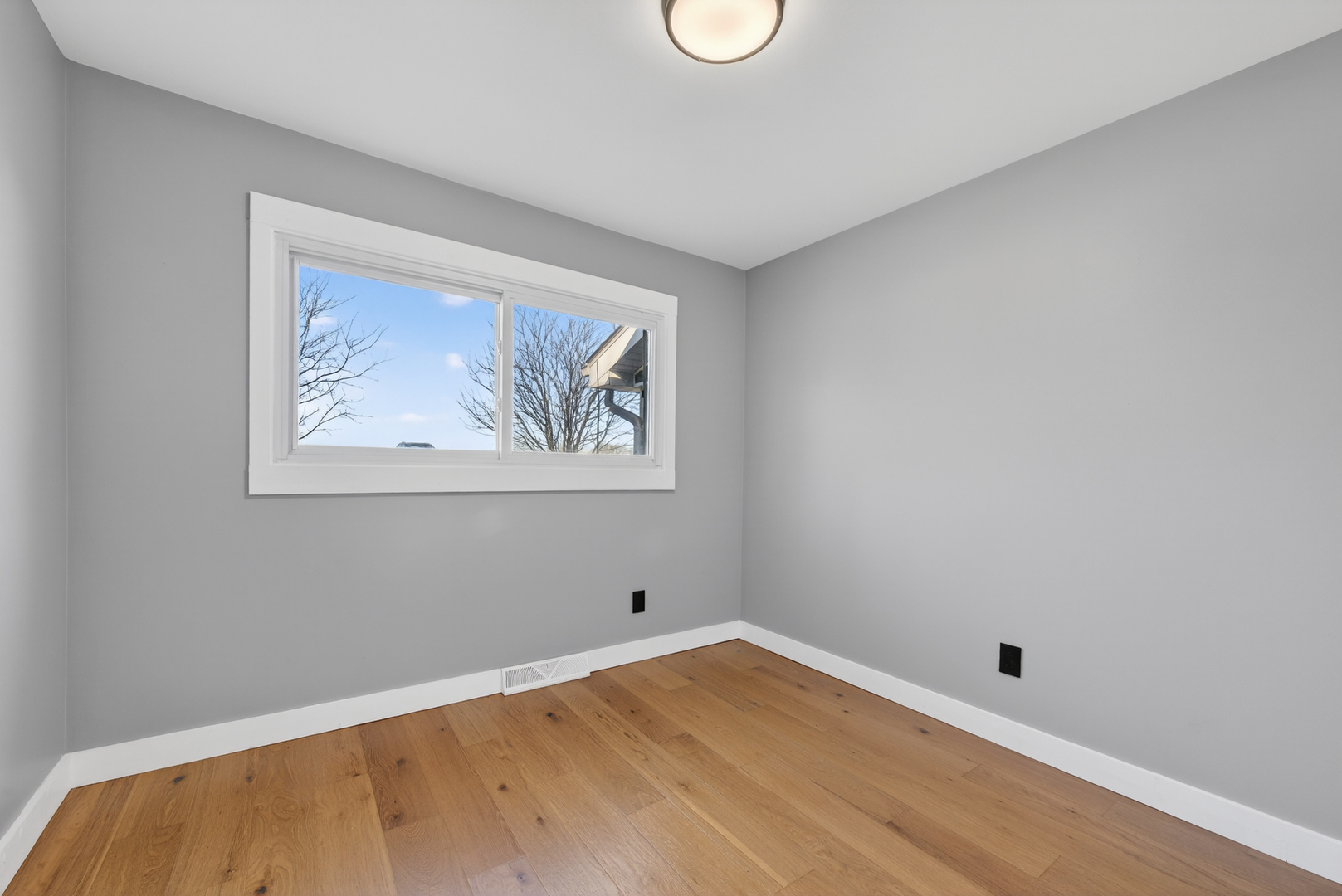 22347 S RIVER Road, Shorewood, IL 60404