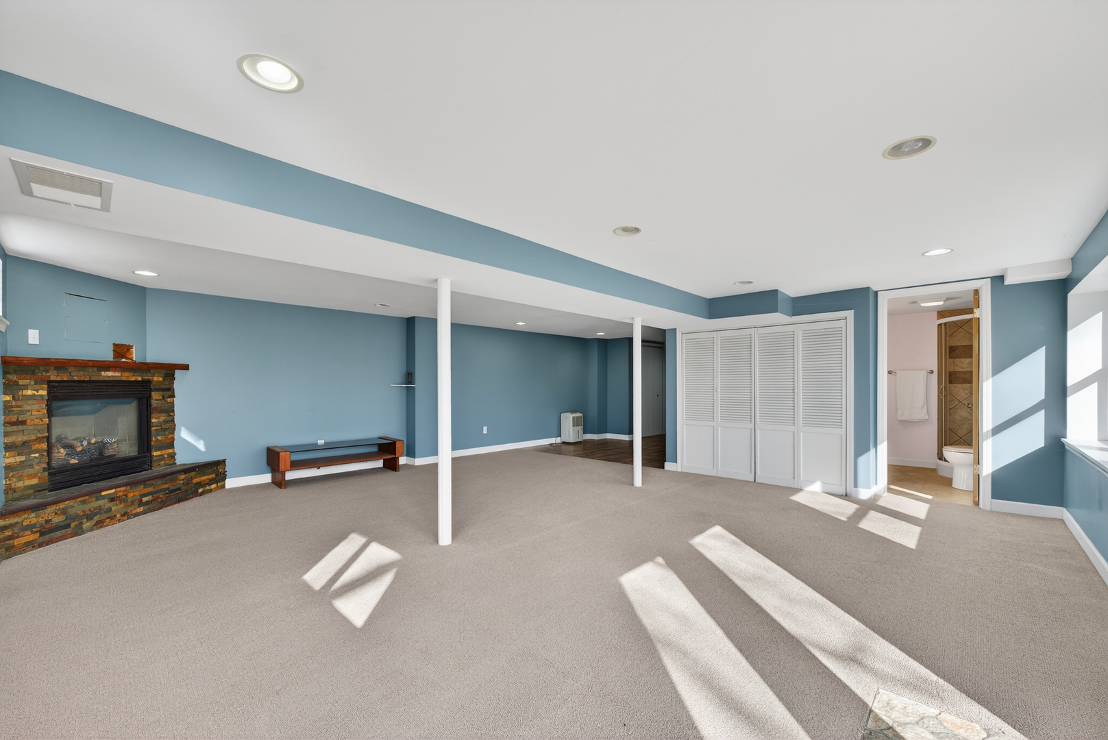 22347 S RIVER Road, Shorewood, IL 60404