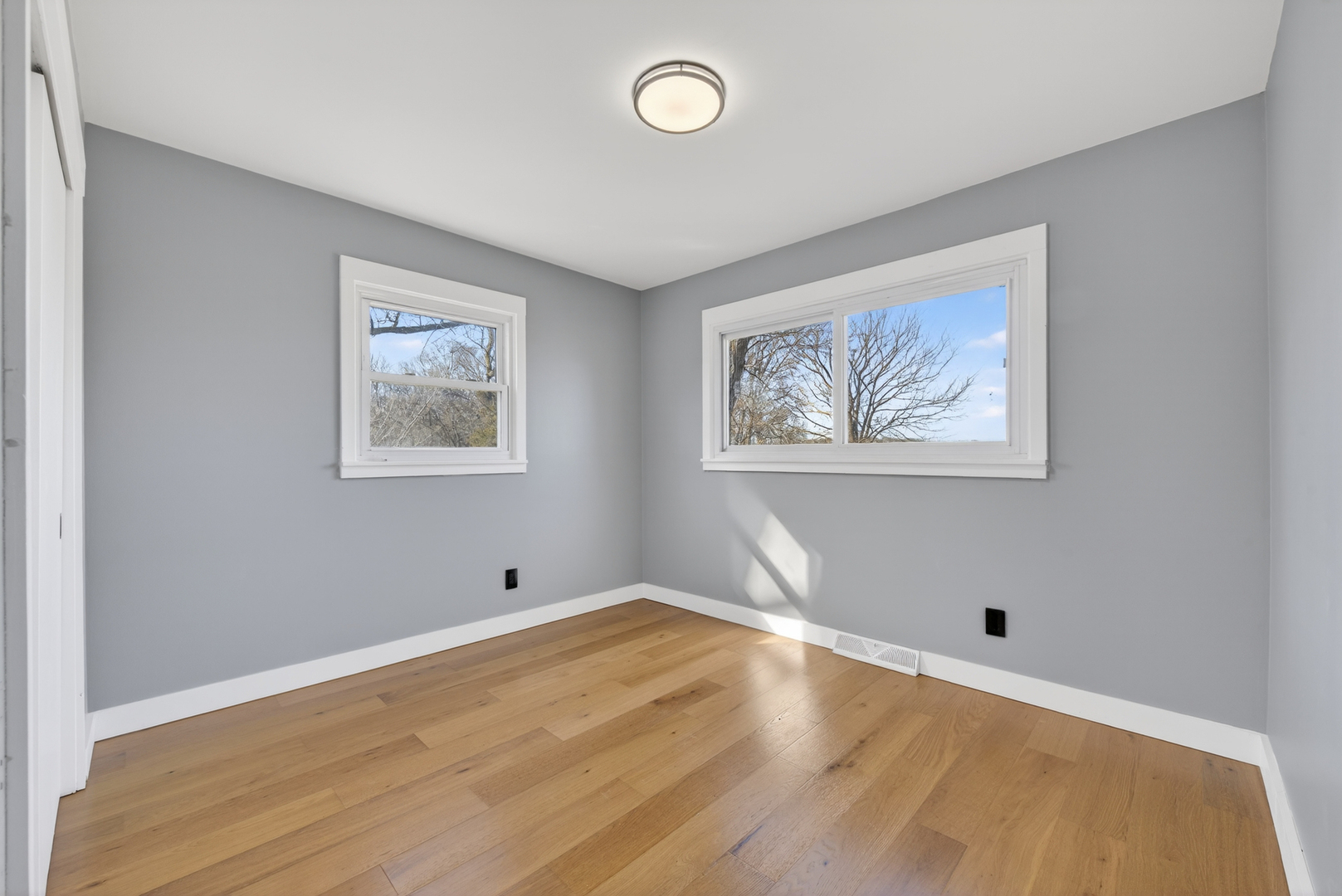 22347 S RIVER Road, Shorewood, IL 60404