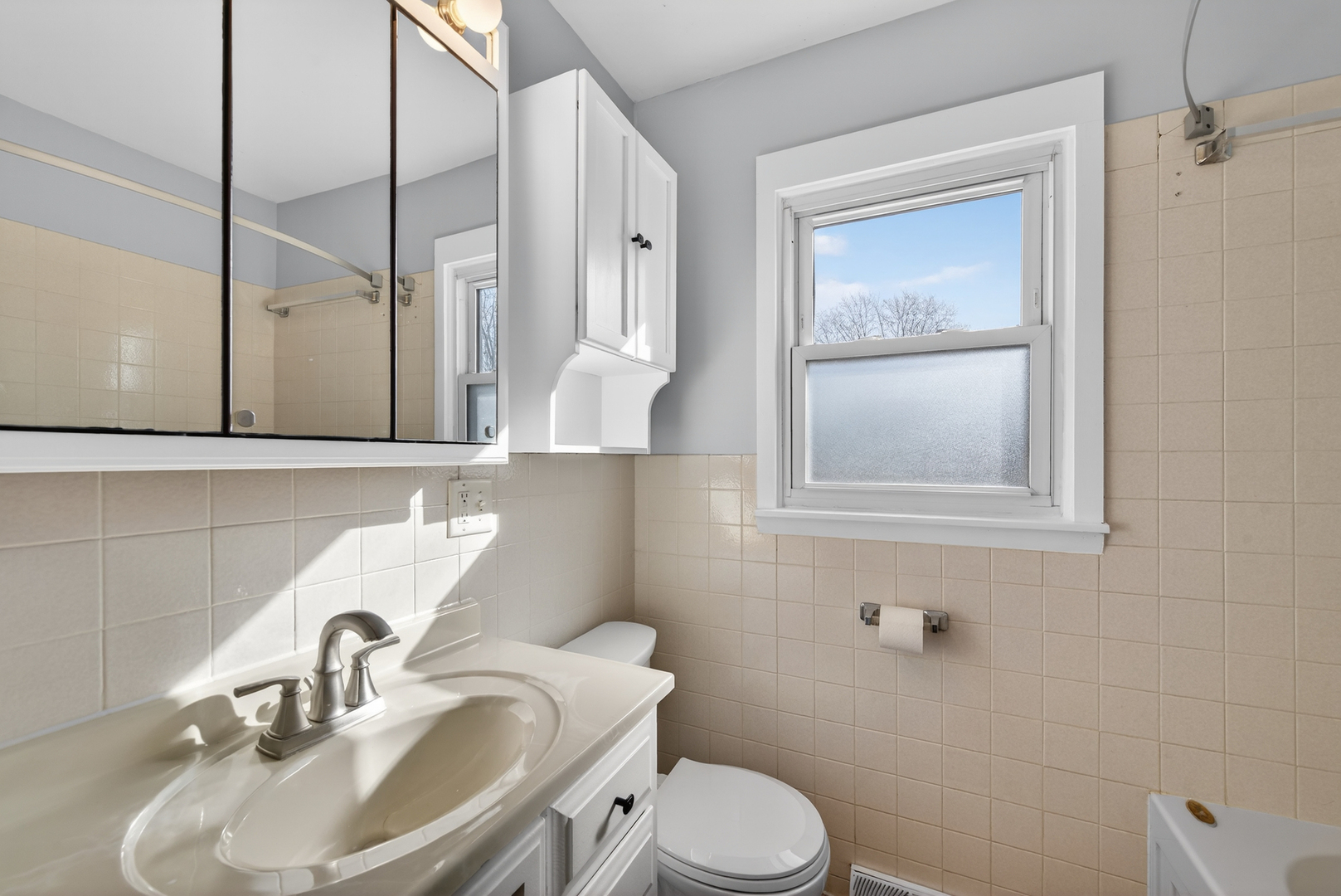 22347 S RIVER Road, Shorewood, IL 60404