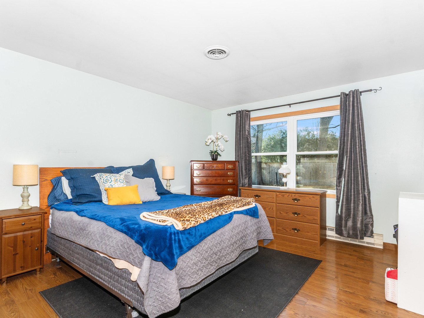 109 E Oak Knoll Drive, Hinckley, IL 60520