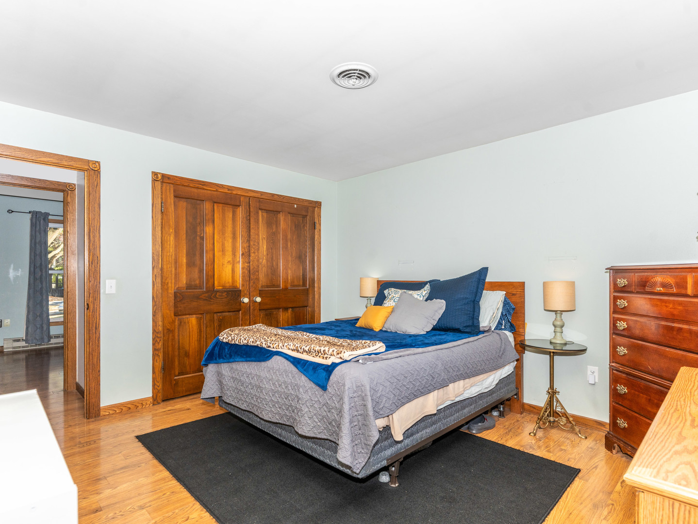 109 E Oak Knoll Drive, Hinckley, IL 60520